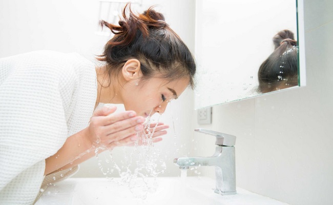 Rửa mặt đúng cách